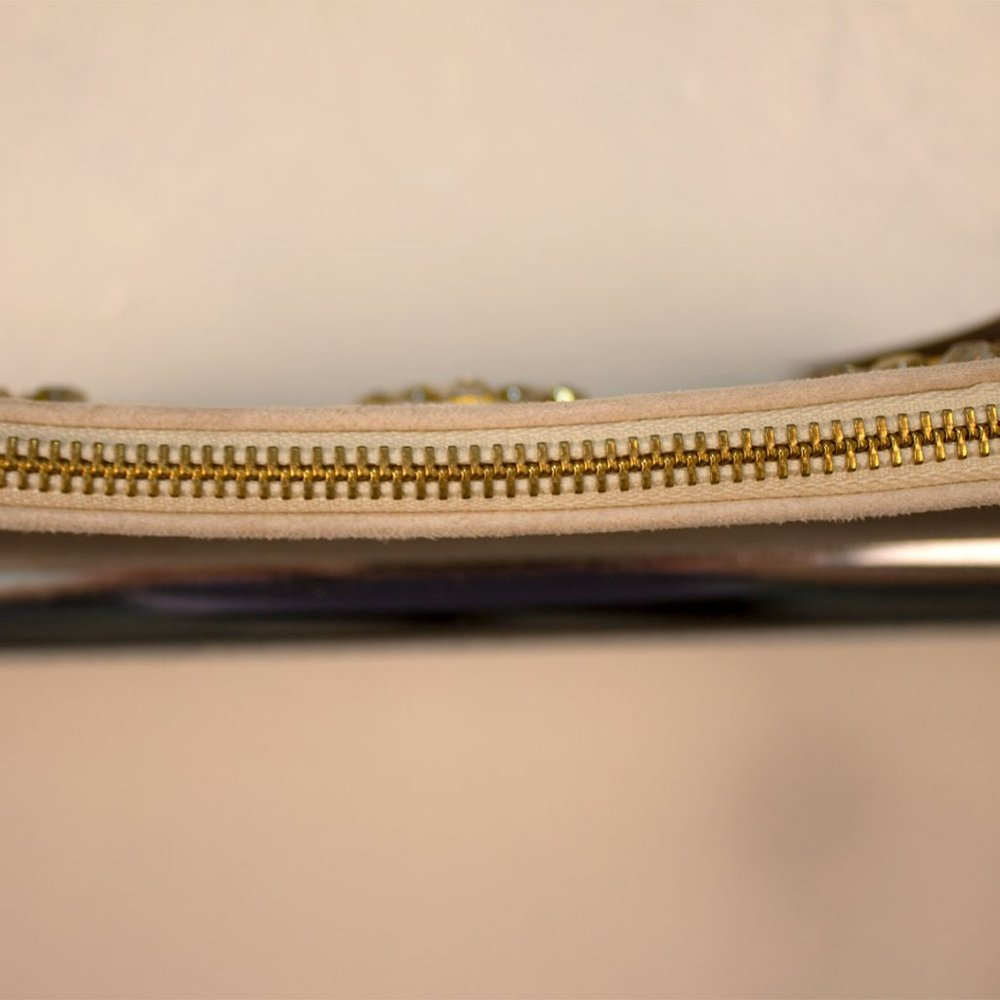 Ivory Rhea Zip Pochette - Picture 6 of 7